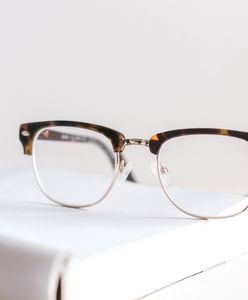 Jak usunąć rysy z okularów? Poznaj proste i skuteczne sposoby