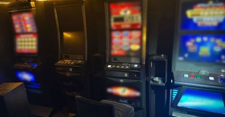 Nielegalne kasyna pod lupą policji! Automaty za 50 tysięcy złotych i zaskakujące odkrycie przy liczniku prądu