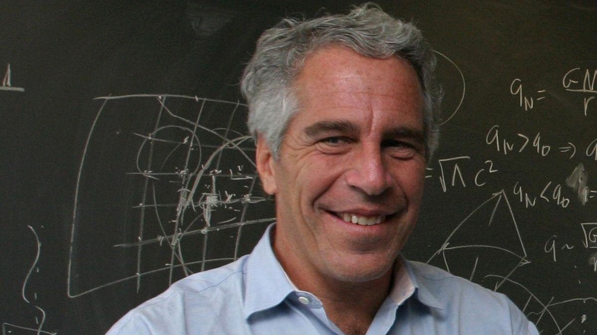 Jeffrey Epstein zmarł w 2019 roku.