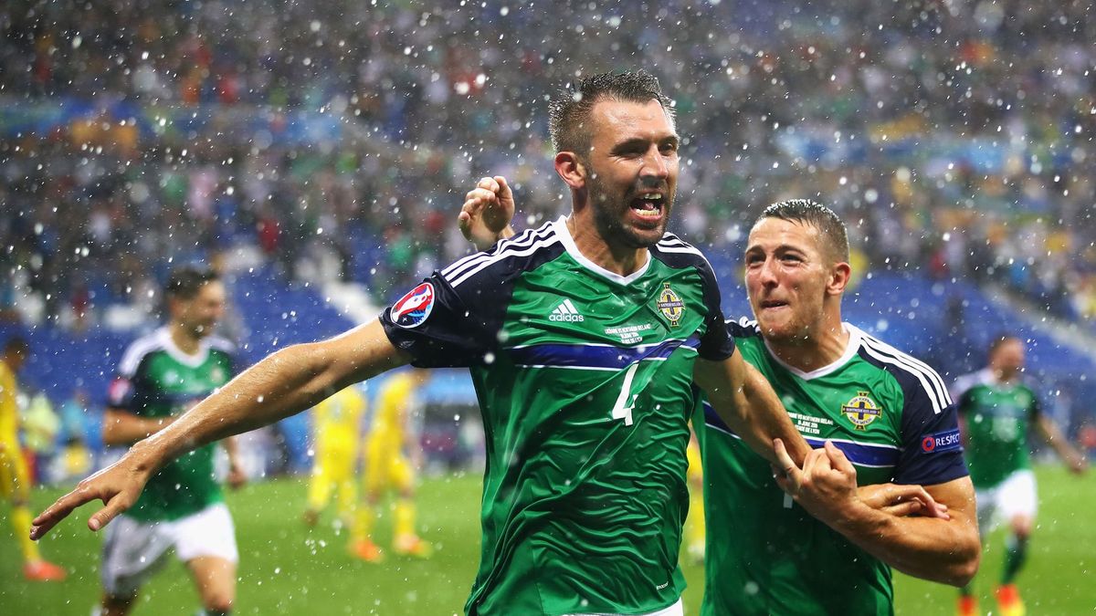Zdjęcie okładkowe artykułu: Getty Images / Clive Brunskill / Na zdjęciu: piłkarze reprezentacji Irlandii Północnej
