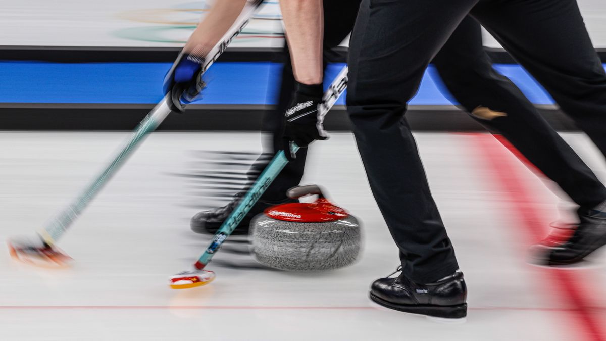 Zdjęcie okładkowe artykułu: PAP/EPA / Na zdjęciu: curling podczas IO