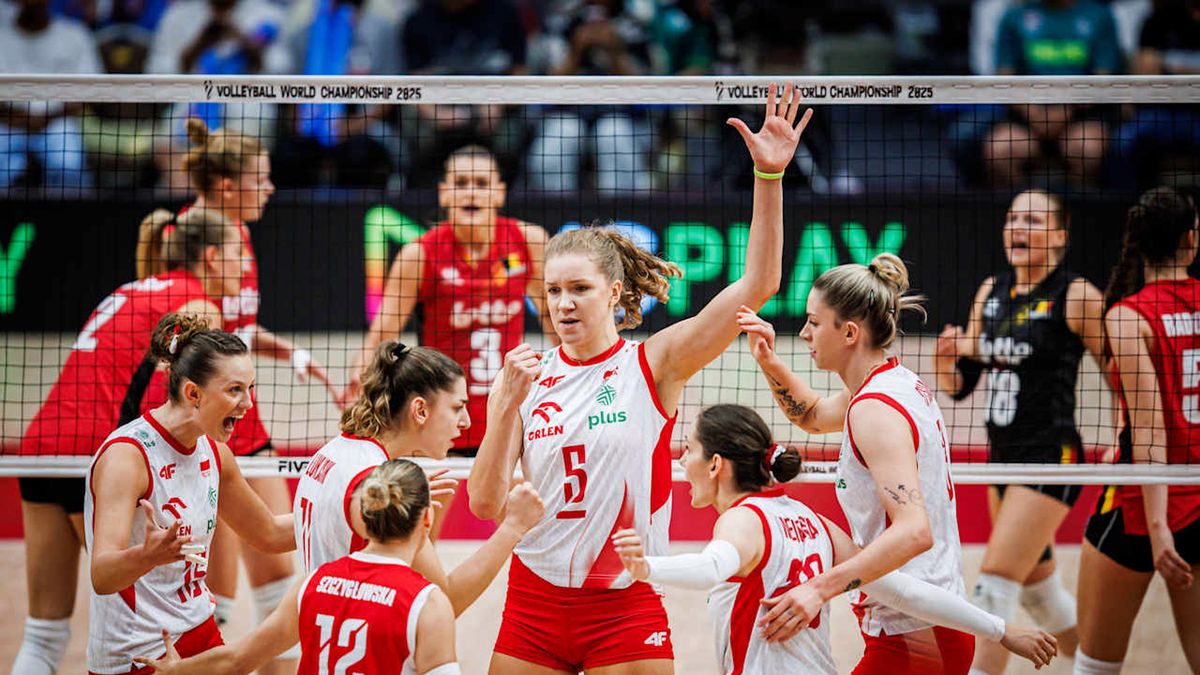 Materiały prasowe / VolleyballWorld / Na zdjęciu: reprezentacja Polski podczas mistrzostw świata