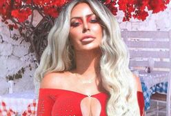 Gwiazdka została oskarżona o to, że wkleiła się do katalogowych zdjęć z wakacji. Wszystko odkryła tiktokerka