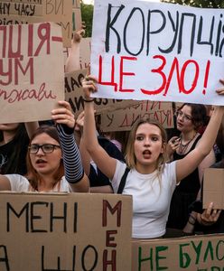 Kolejny dzień masowych protestów w Ukrainie po decyzji władz