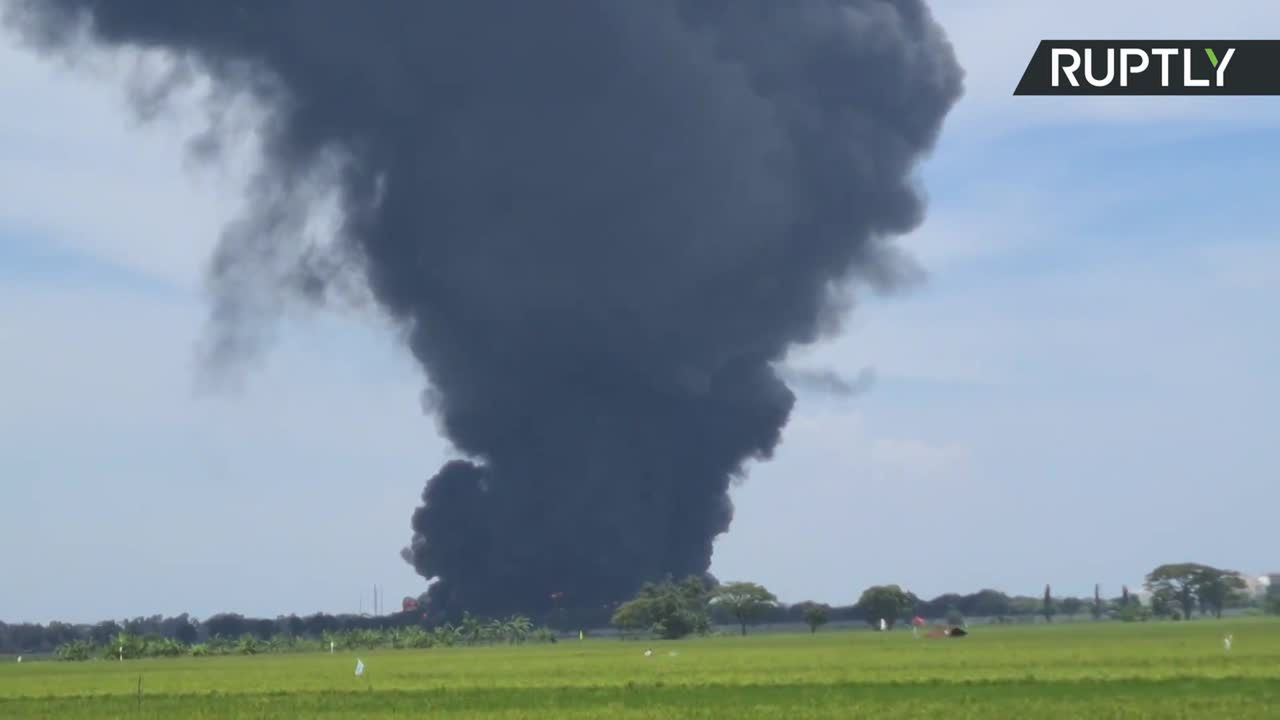 Pożar rafinerii w Indonezji. Ewakuowano ponad 900 osób.