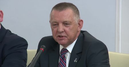 M. Banaś: Kaczyński powinien odpowiedzieć na pytania dotyczące nielegalnej i masowej inwigilacji Polek i Polaków
