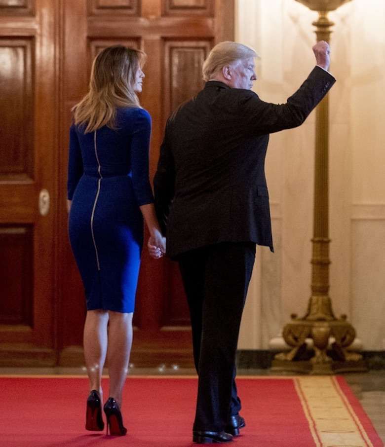 Melania Trump w obcisłej sukience