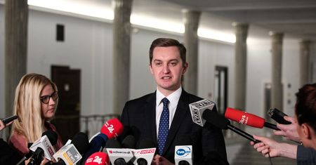 Biorą miliony z ratusza i promują chemsex? "Wymaga to bardzo wnikliwej kontroli"
