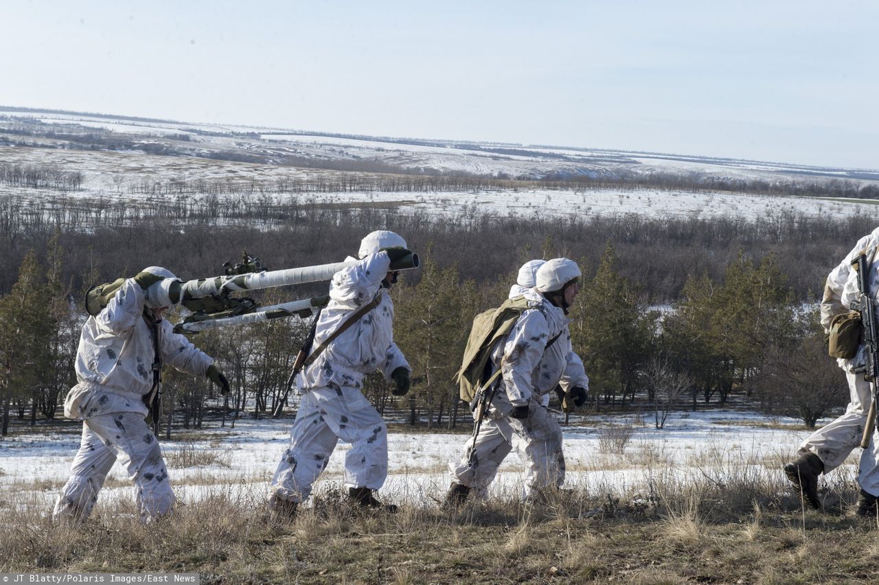 Ukraina. Wojska rządowe i separatyści wycofują się z linii frontu w Donbasie