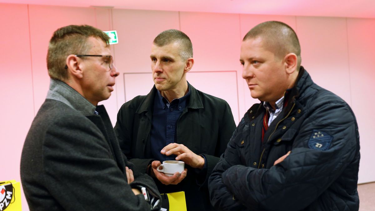 Od lewej: Piotr Szymański, Dariusz Ostafiński, Wojciech Stępniewski