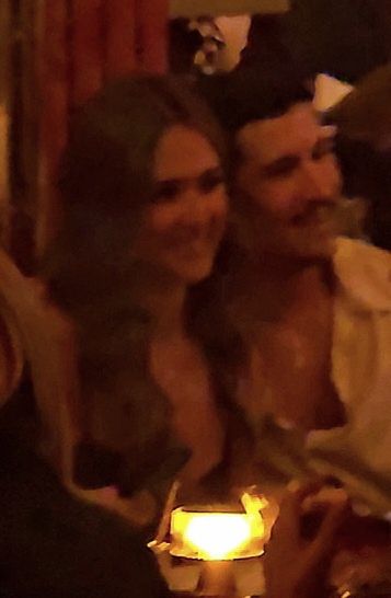 Jessica Alba i Danny Ramirez wybrali się na kolację
