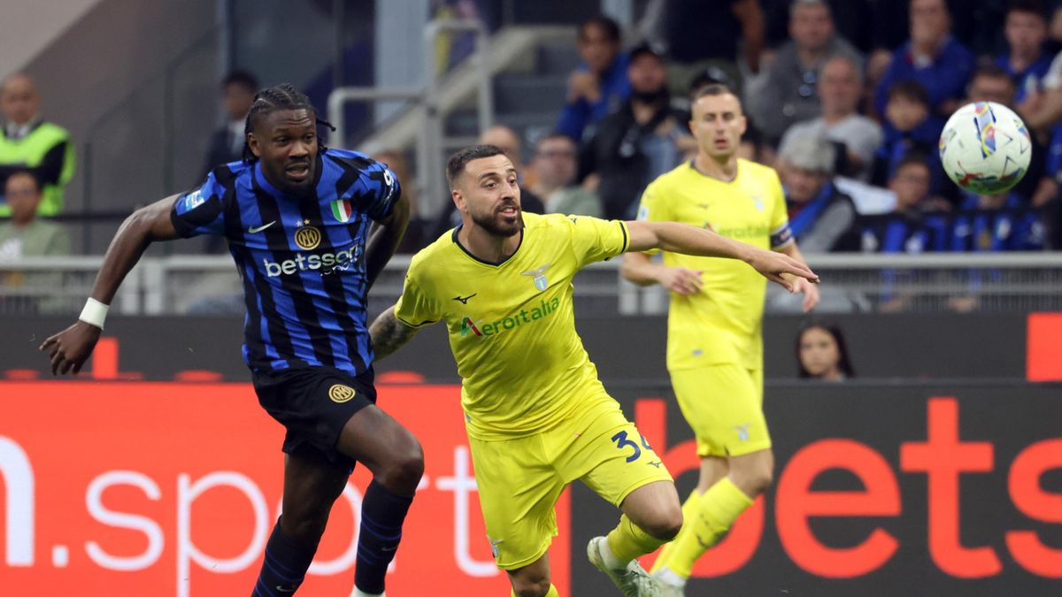 PAP/EPA / Matteo Bazzi / Mecz Serie A: Inter Mediolan - Lazio