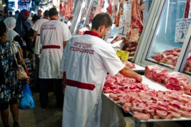 Rośnie produkcja kurczaków i ich cena