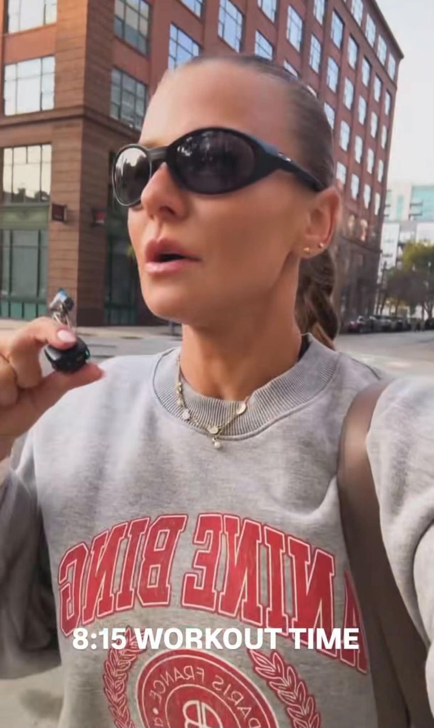 Anna Lewandowska relacjonuje poranek z jet lagiem
