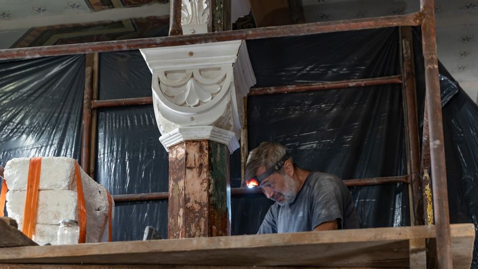 W Synagodze Tempel od 2011 roku trwają naprawy i wzmocnienia słupów galerii wewnętrznej. Filarami zajęto się, bo nie spełniały norm obciążeniowych, zaczęły pękać