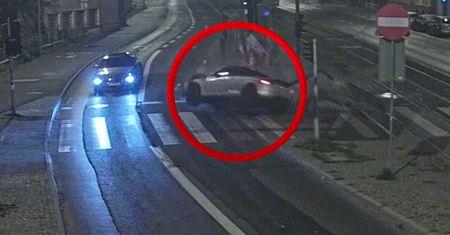 Uderzyła w przystanek i uciekła. Szybka akcja policji w Poznaniu
