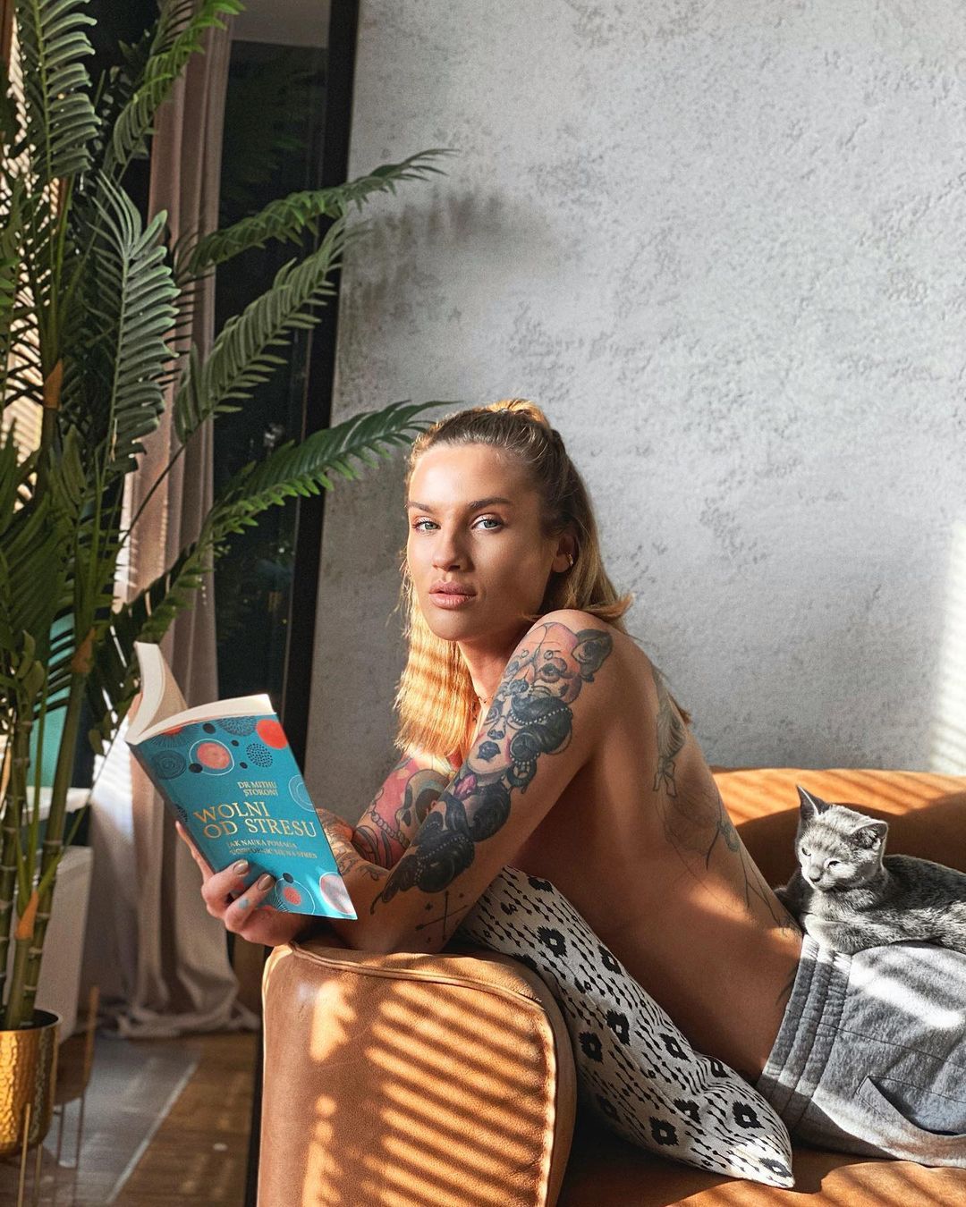 Jak mieszka Karolina Gilon?