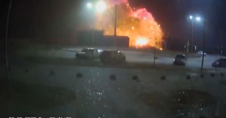 Bombardowanie Kijowa. Przerażające nagranie z momentu eksplozji w stolicy Ukrainy