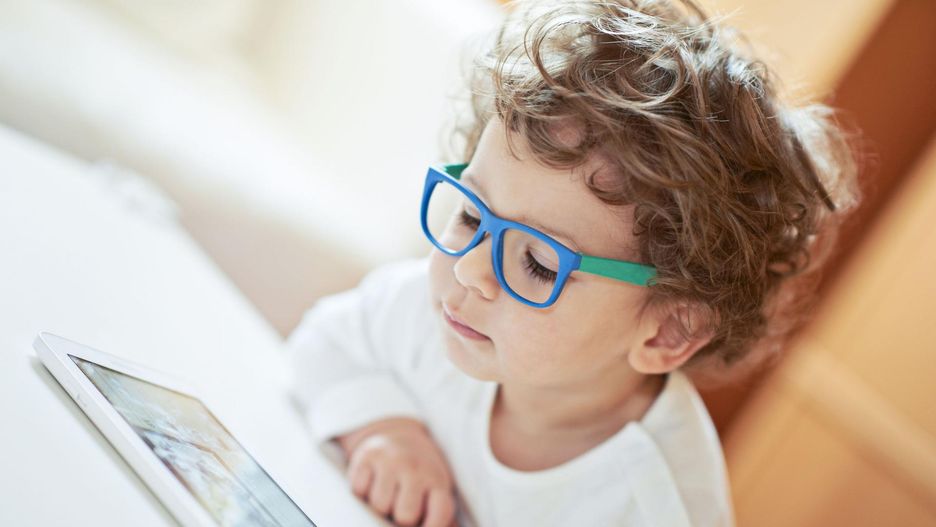 Pierwsze wspomnienia pochodzą z okresu, gdy mamy 3,5 roku