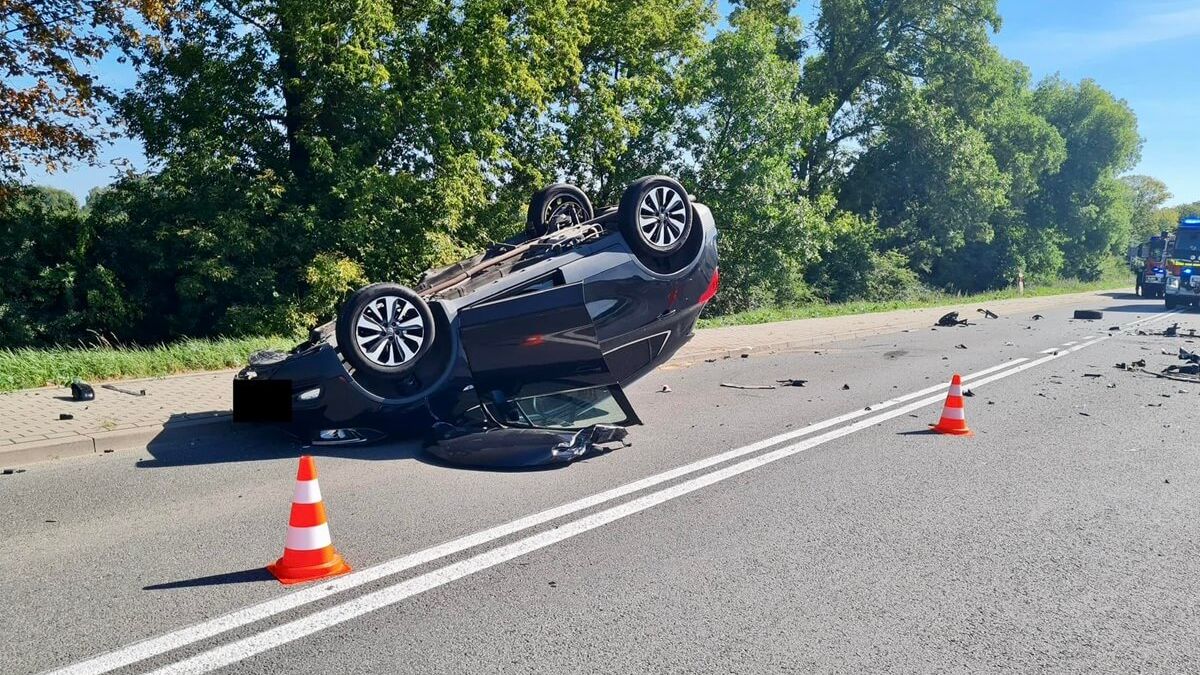 Wypadek w Ułężu: czołowe zderzenia opla z hyundaiem