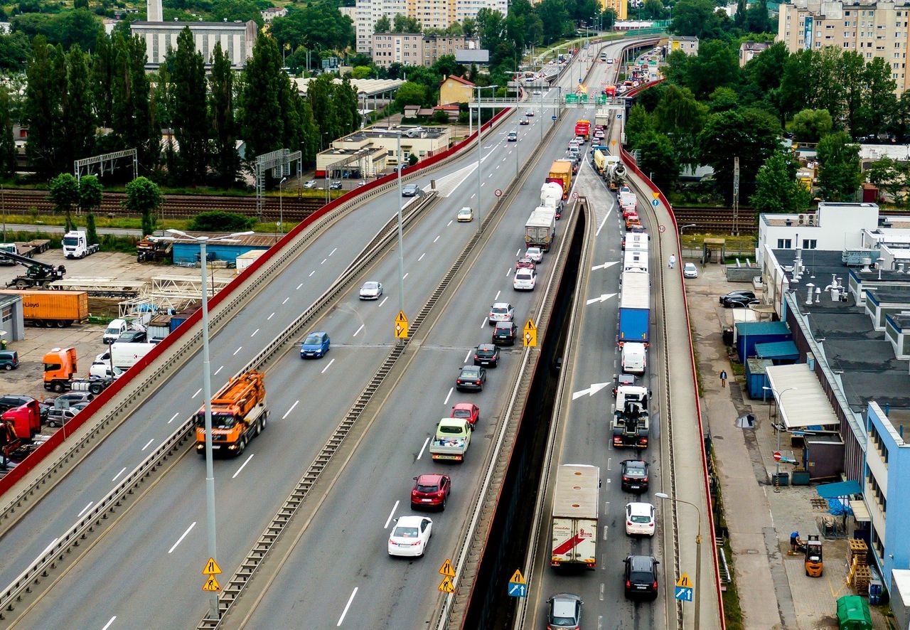 Gdynia: Od piątku ograniczenie prędkości na estakadzie Kwiatkowskiego