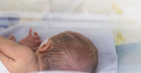 Różyczka wrodzona – przyczyny, objawy, leczenie i zapobieganie