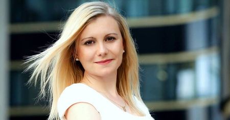 Telemedycyna w Polsce. Opaska pomoże w opiece nad seniorami