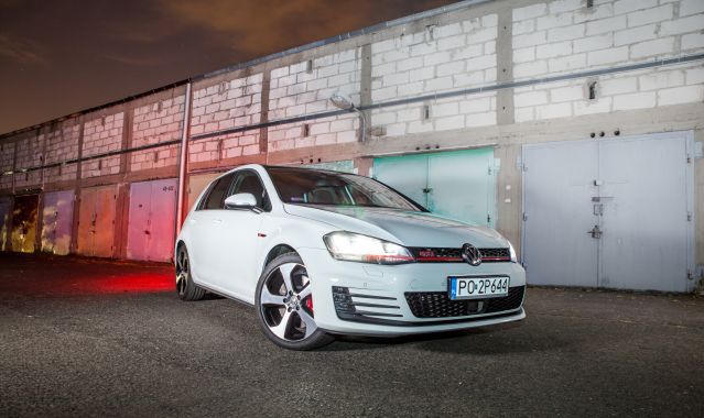 Volkswagen Golf VII GTI Performance – sprawdzony przepis na sukces