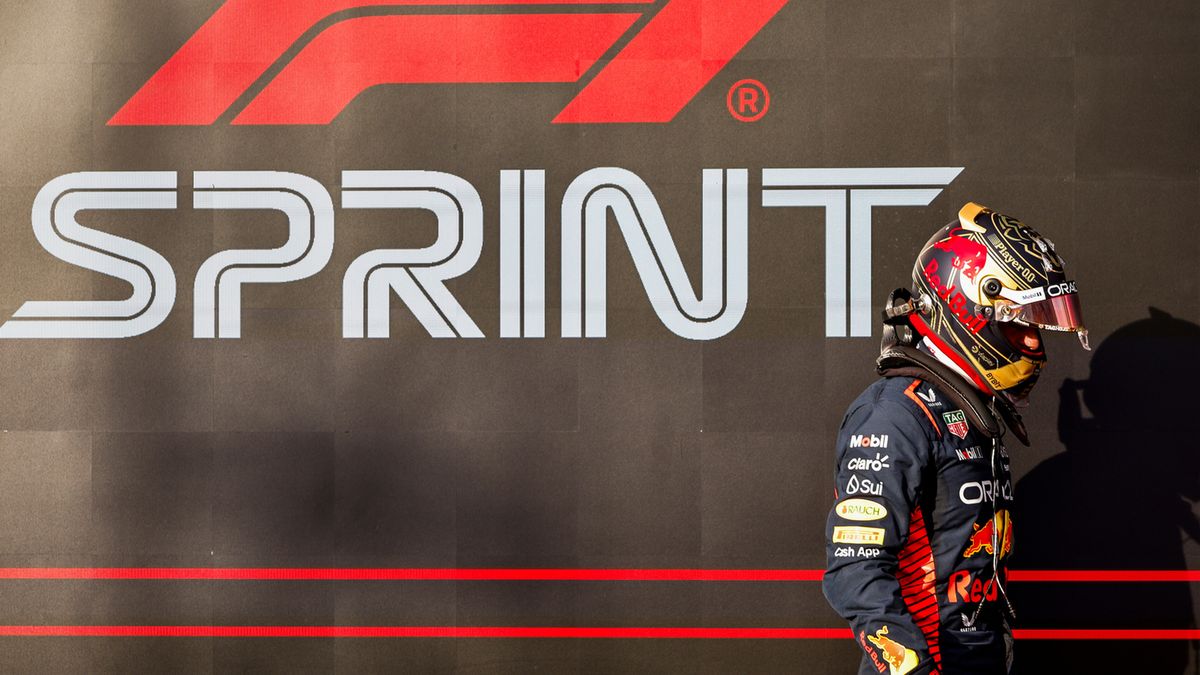 Zdjęcie okładkowe artykułu: Materiały prasowe / Red Bull / Na zdjęciu: Max Verstappen po sprincie F1 w USA