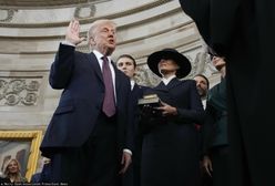 Kamery to wyłapały. Trump nie przysięgał na Biblię?