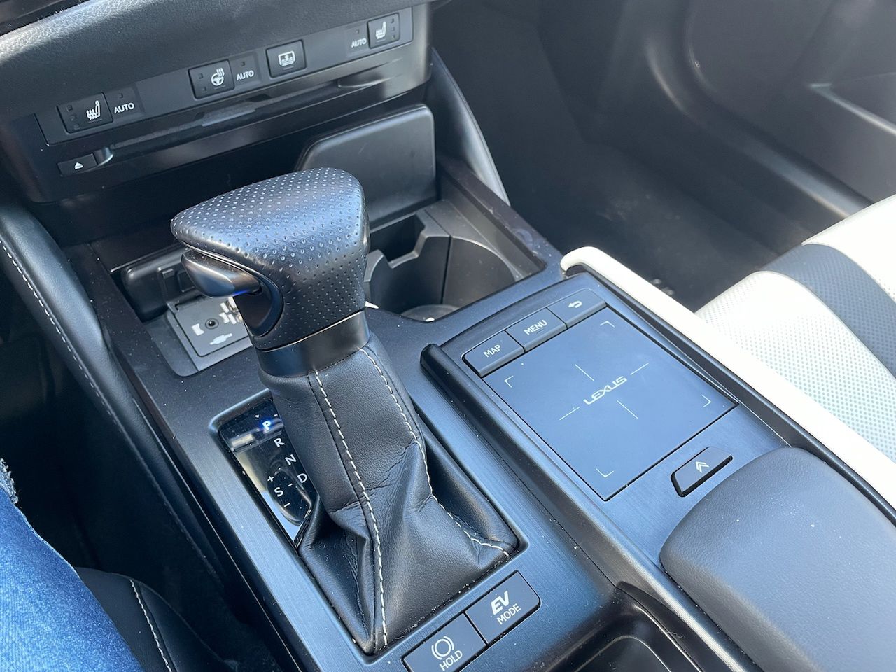 Lexus ES 300h przed zmianami