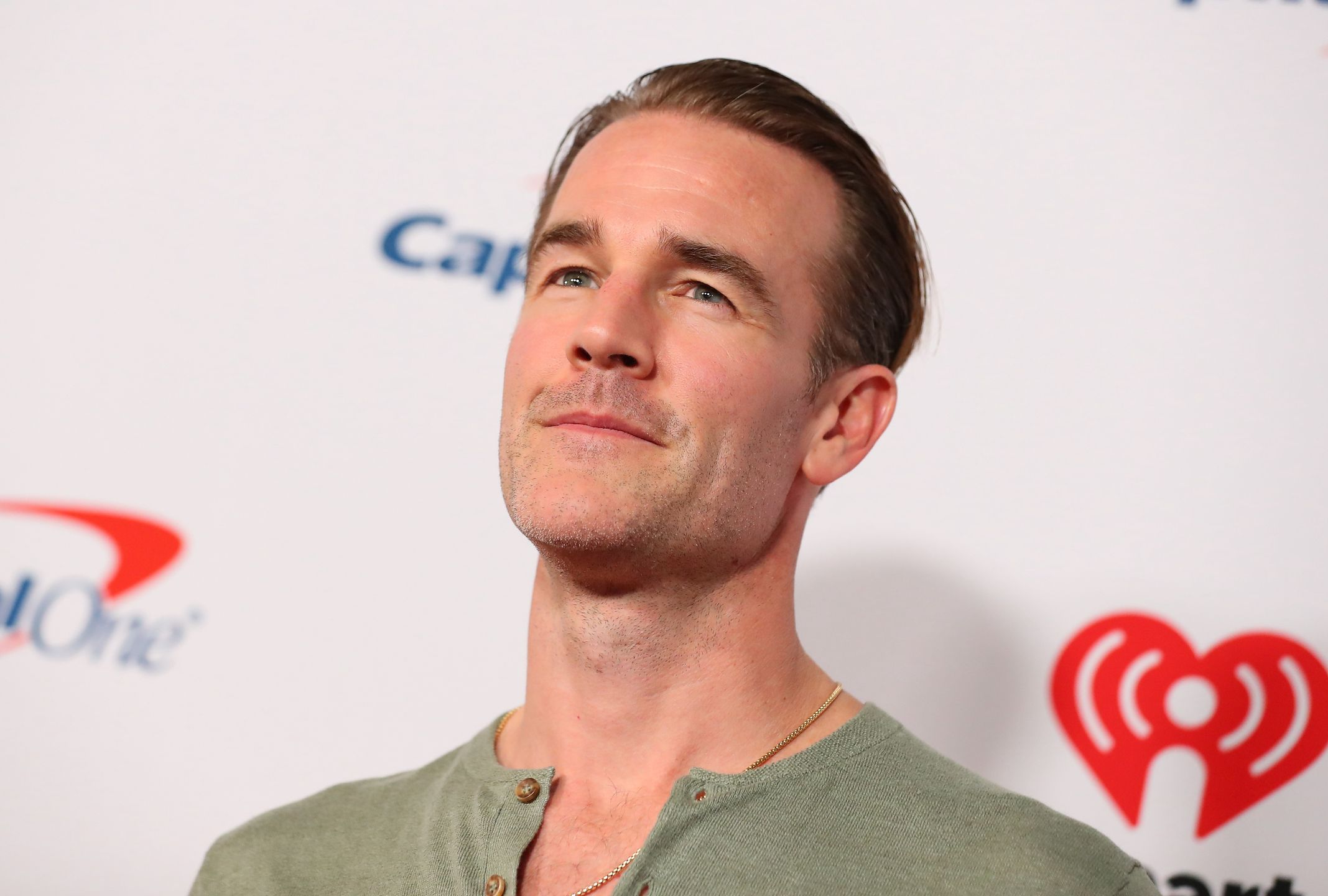 James Van Der Beek choruje na raka