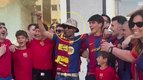 Wypatrzyli go w tłumie kibiców FC Barcelony. Poznajesz?