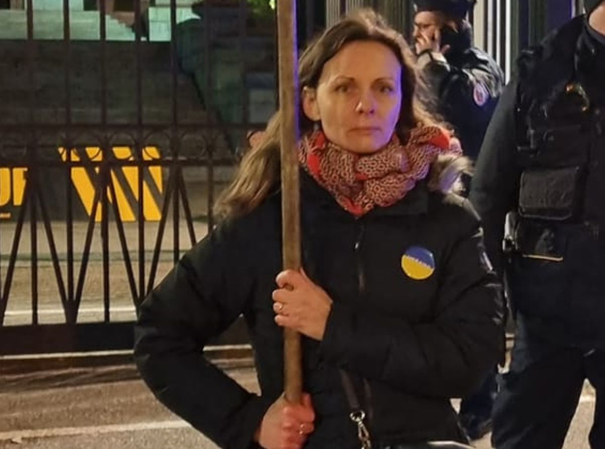 Alina Łęska bierze udział w antyputinowskich demonstracjach w Warszawie