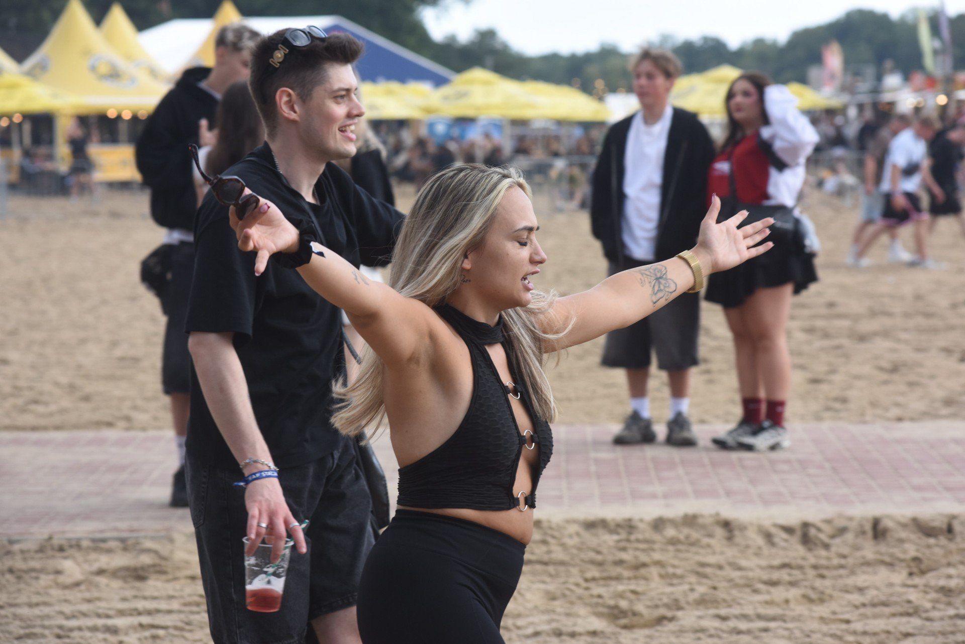 Piękne kobiety na Rap Stacja Festiwal 2025 w Sławie - ZDJĘCIA 