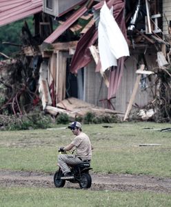 Działo się w nocy: Już 82 ofiary powodzi w Teksasie