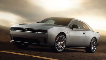 Dodge Charger Hellcat powróci. Oczywiście z właściwym sercem
