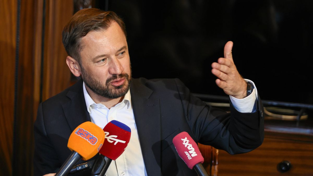 Konferencja prasowa dla medi�w nowego prezydenta Krakowa Aleksandra Miszalskiego
15.05.2024 Krakow , Urzad Miasta Krakowa . Nowy prezydent Krakowa Aleksander Miszalski podczas konferencji prasowej dla mediow . 
Fot. Konrad Kozlowski / Agencja Wyborcza.pl
Fot. Konrad Kozlowski / Agencja Wyborcza.pl
konferencja prasowa, Aleksander Miszalski, prezydent krakowa, konferencja, /FR/