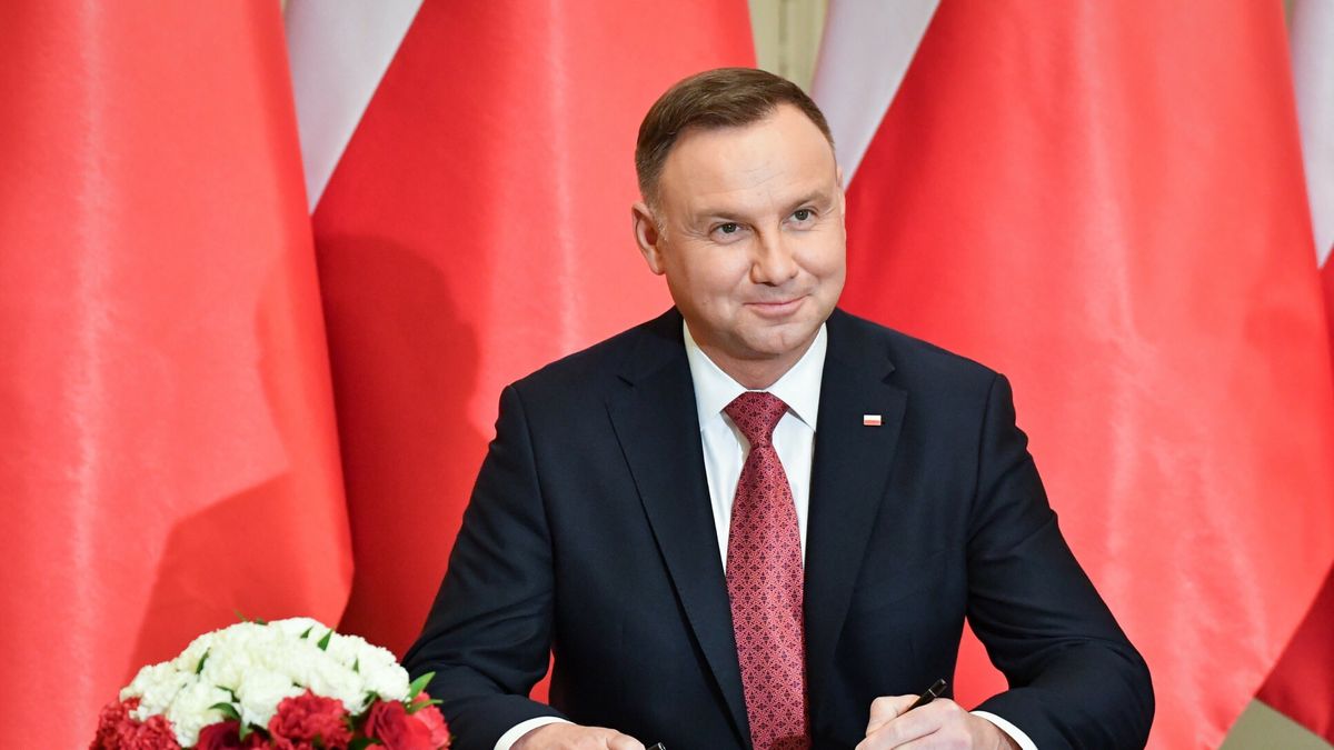 Prezydent Duda podpisa? 500+ na ka?de dziecko16.05.2019 Warszawa Palac Prezydencki Uroczyste podpisanie nowelizacji ustawy o pomocy panstwa w wychowywaniu dzieci przez prezydenta Andrzeja Dude Fot. Wojciech Strozyk/REPORTERn/z: Andrzej DudaWojciech Strozyk/REPORTER