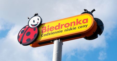 Te popularne produkty z Biedronki mają groźną bakterię. Jak najszybciej je wyrzuć