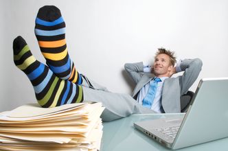 Polskie firmy coraz bardziej optymistyczne. Inwestować jednak nie chcą