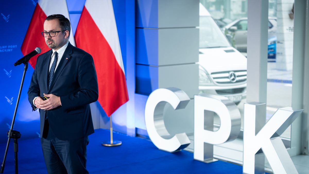Ustawa o usprawnieniu procesu inwestycyjnego CPK rozszerza m.in. katalog zadań pełnomocnika rządu ds. Centralnego Portu Komunikacyjnego (na zdj. Marcin Horała)