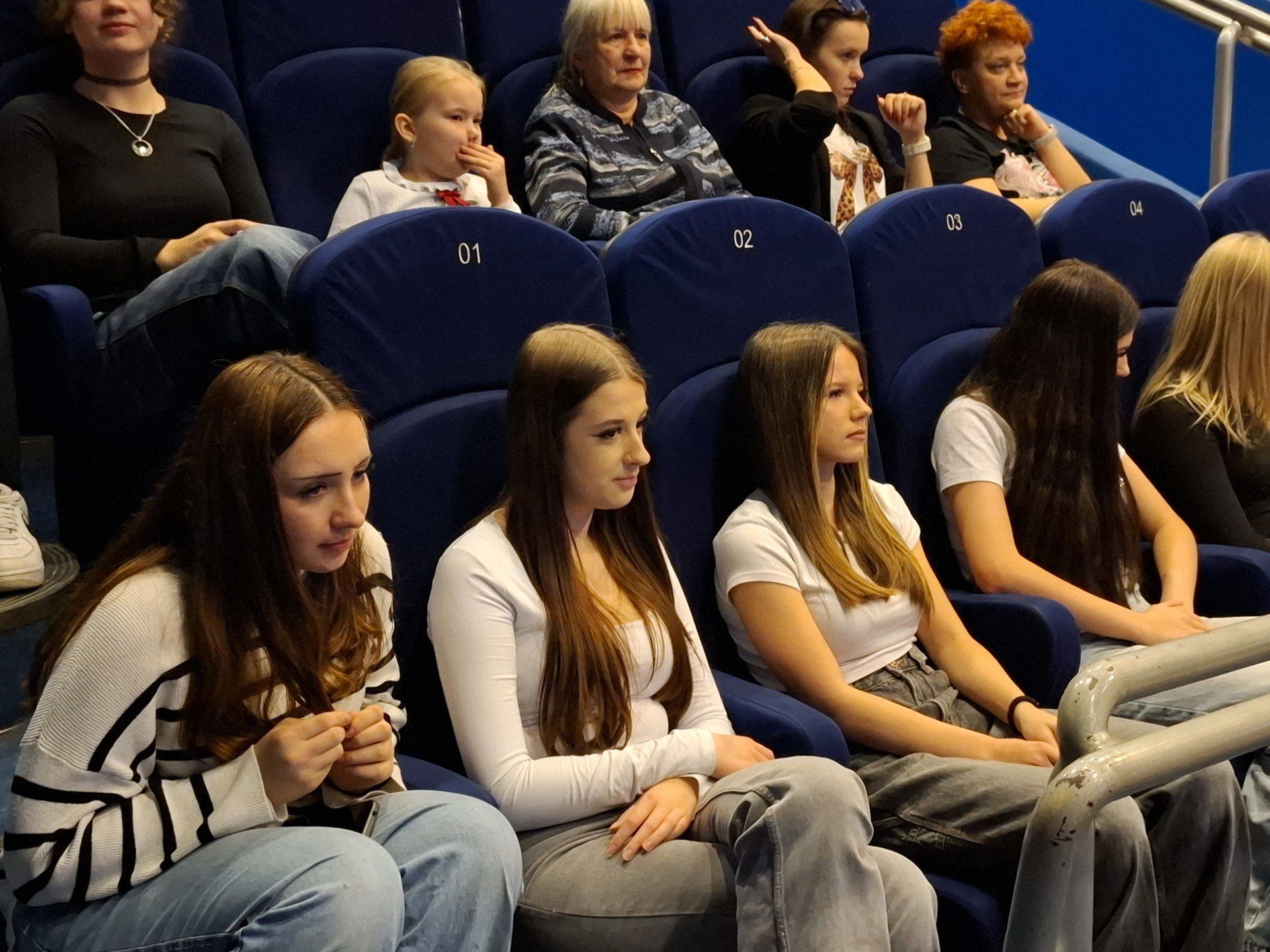 Na spotkanie przybyło wielu młodych ludzi. 