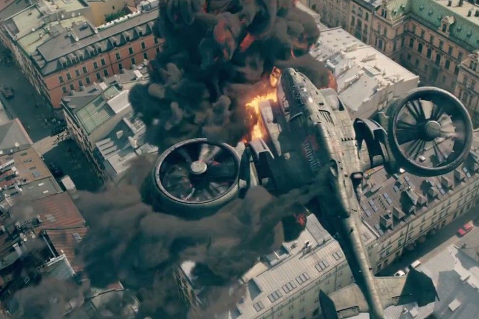„Smok”: nowy film Tomasza Bagińskiego miażdży. Demolka, piękne dziewczyny i latające monstra 3