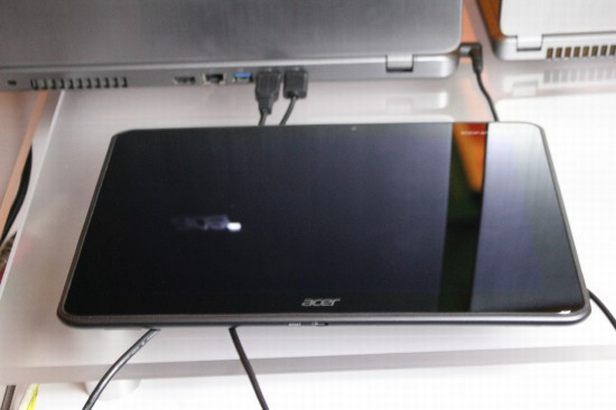 Acer Iconia Tab A700 - tablet Full HD wprost z Las Vegas [wideo] 2
