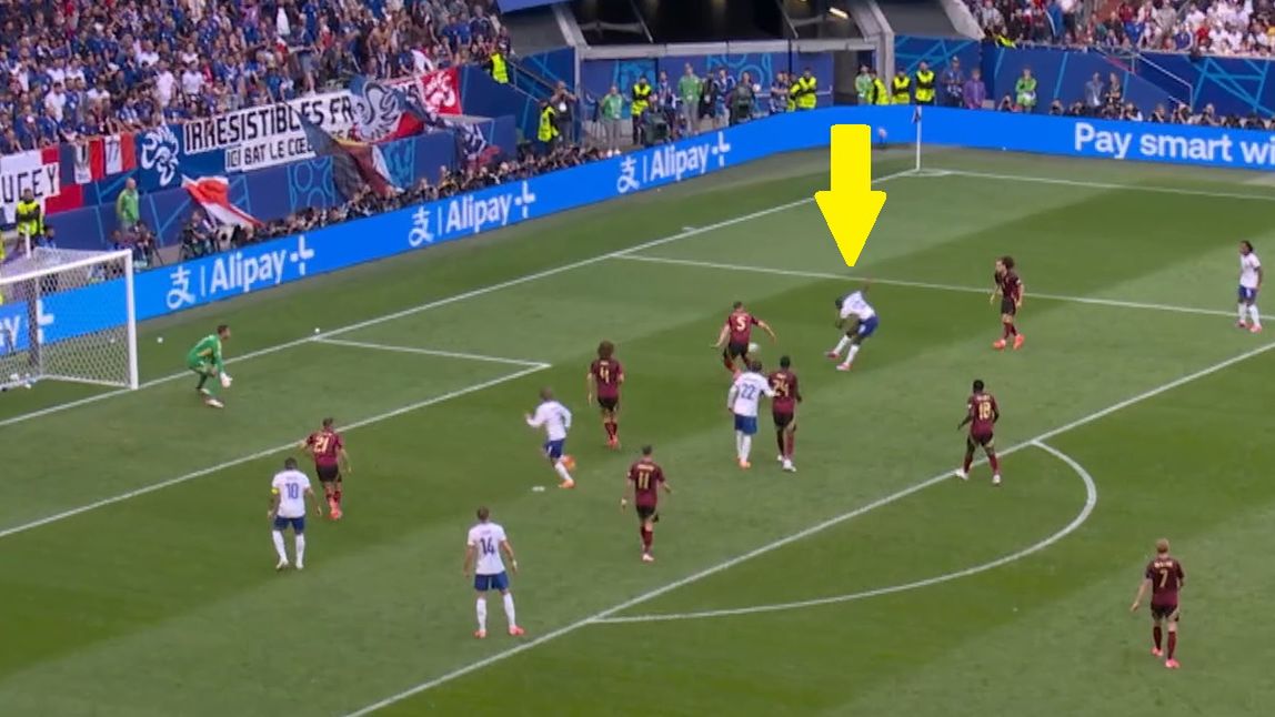 Twitter / Screen / TVP Sport / Na zdjęciu: Randal Kolo Muani strzelił, Jan Vertonghen odbił piłkę i Francja objęła prowadzenie