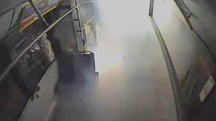 Dym w autobusie. Samoczynnie odpalił się monocykl elektryczny