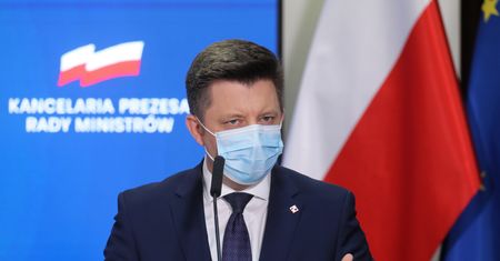 Afera mailowa. Zaskakujące wyjaśnienia Kancelarii Premiera
