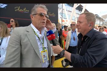 Ciarki żenady. Na ten wywiad z Hugh Grantem aż ciężko się patrzy