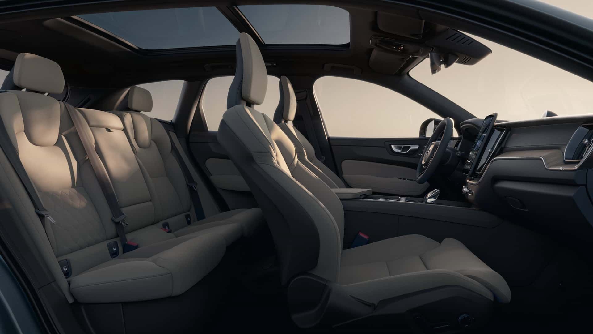 Volvo XC60 2025